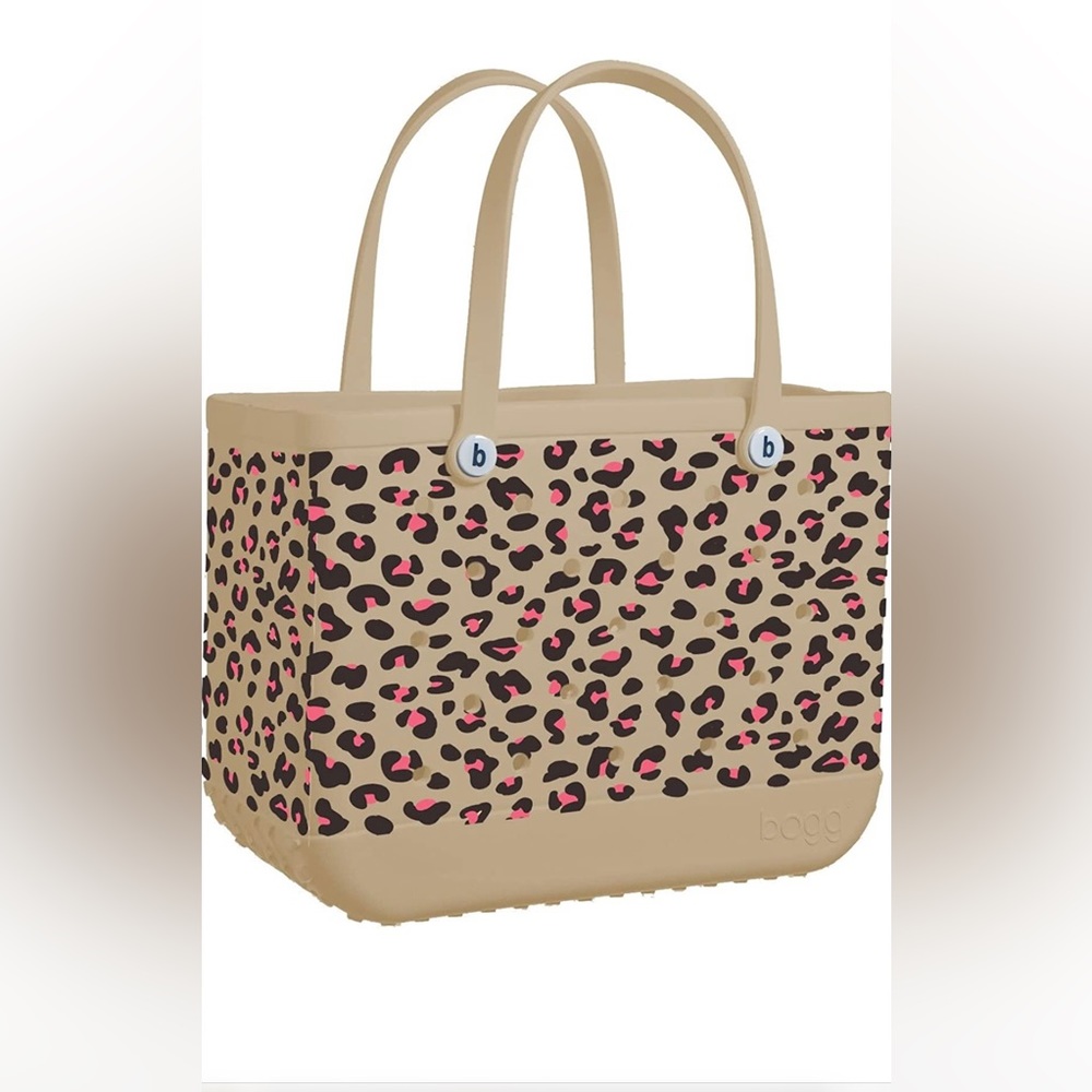 Bogg X Large Wild Child Pink Leopard